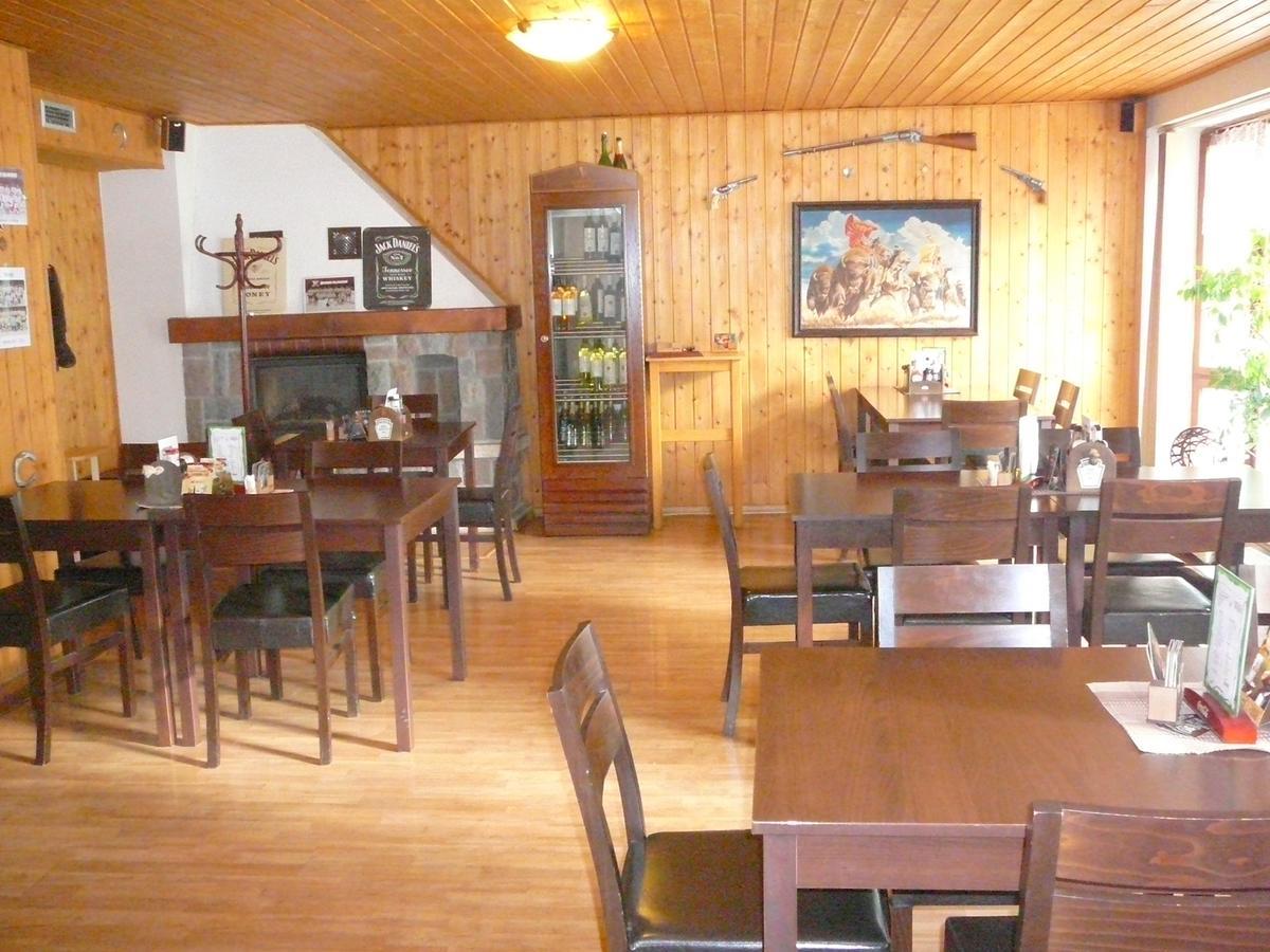 Ubytovani Nad Bisonem Hlinsko Luaran gambar